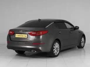 Kia  6