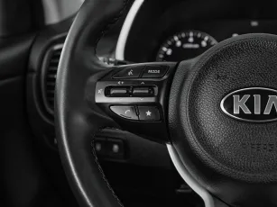 Kia  11