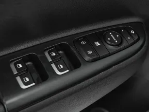Kia  14