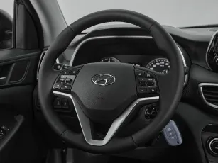 Hyundai  10
