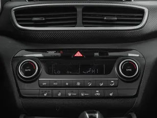 Hyundai  16