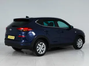 Hyundai  6