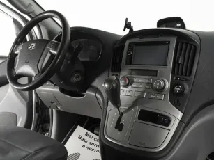 Hyundai  8