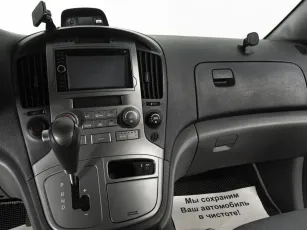 Hyundai  9