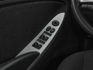 Hyundai  13