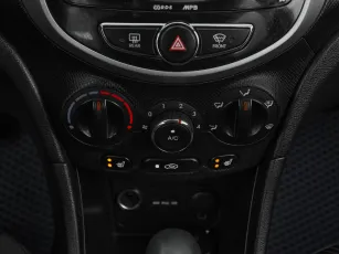 Hyundai  16