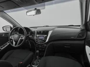 Hyundai  9
