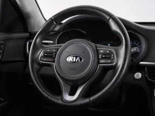 Kia  10