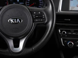 Kia  12