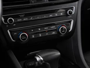 Kia  19