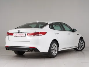 Kia  6