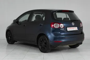 Volkswagen  4