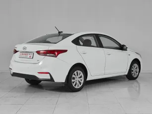 Hyundai  6