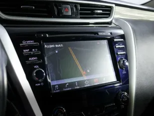 Nissan  11