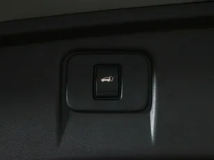Nissan  19