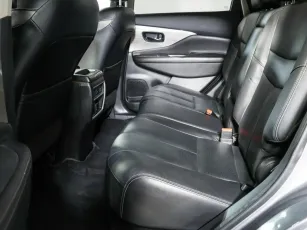 Nissan  21