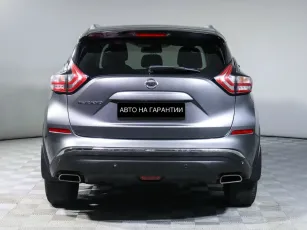 Nissan  4