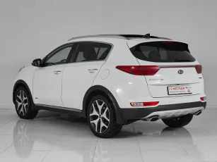 Kia  4