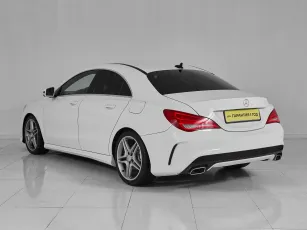 Mercedes-Benz  4