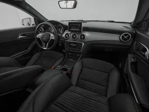 Mercedes-Benz  9