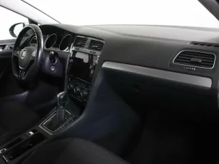 Volkswagen  6