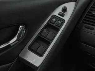 Nissan  13