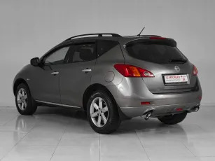 Nissan  4