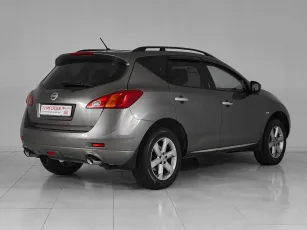 Nissan  6