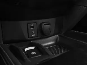Nissan  19