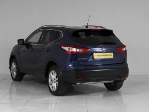 Nissan  4