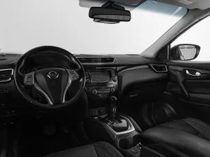 Nissan  8