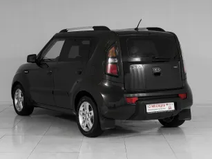 Kia  4