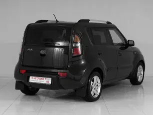 Kia  6