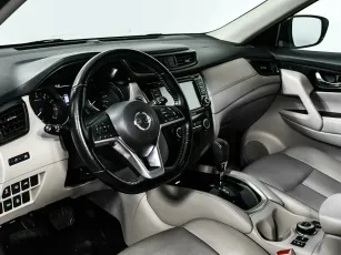 Nissan  9