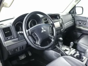 Mitsubishi  8