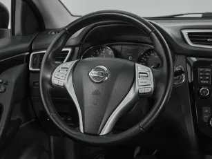 Nissan  11