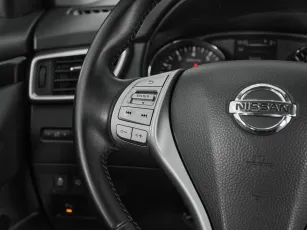 Nissan  12