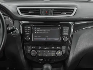 Nissan  19