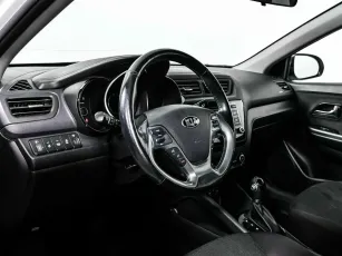 Kia  7