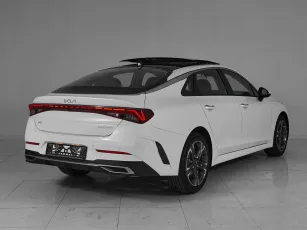 Kia  6