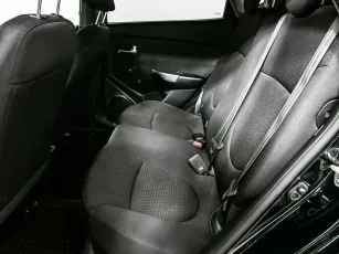 Kia  13