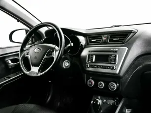 Kia  7
