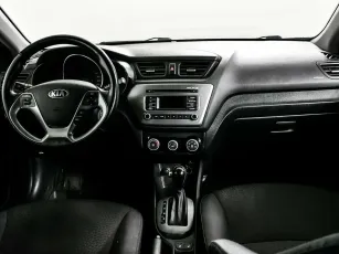 Kia  9