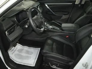 Geely  8