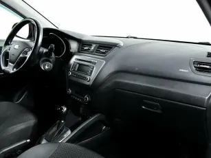 Kia  5
