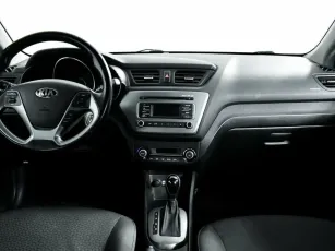 Kia  6