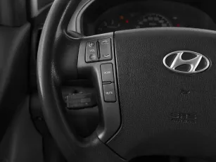 Hyundai  11
