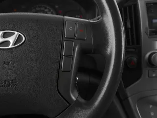 Hyundai  12