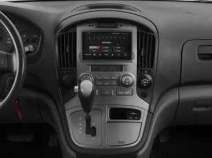 Hyundai  15