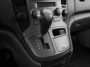 Hyundai  17